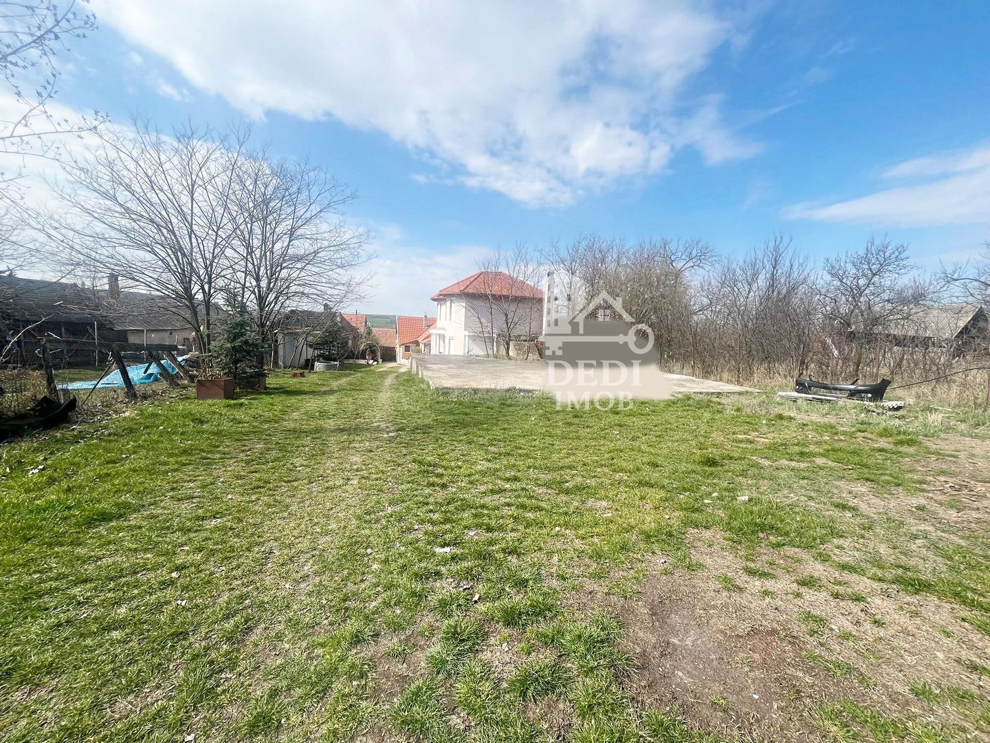 Casă cu 2 locuințe, teren intravilan 7062 mp Cetariu, Bihor - Poză 6