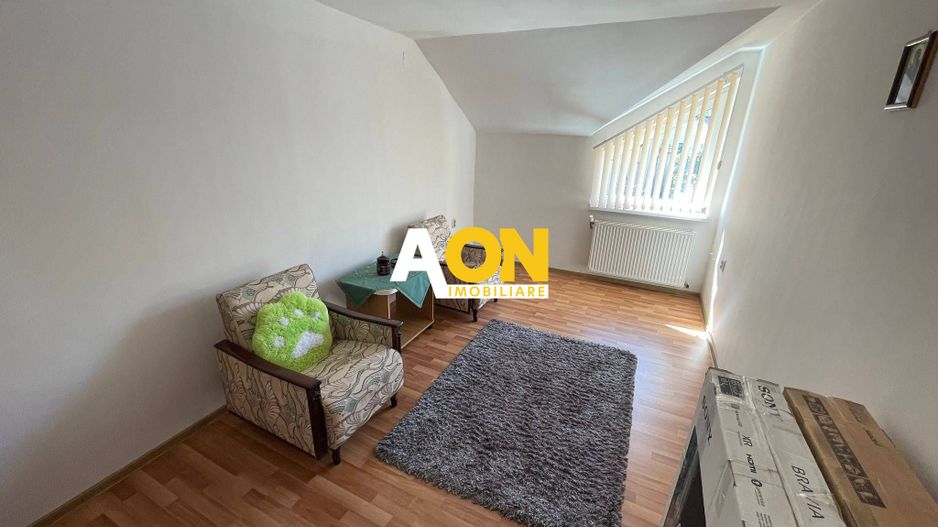 Casă cu 6 camere, teren 912 mp, garaj dublu, în zona Cetate-Schit - Poză 12