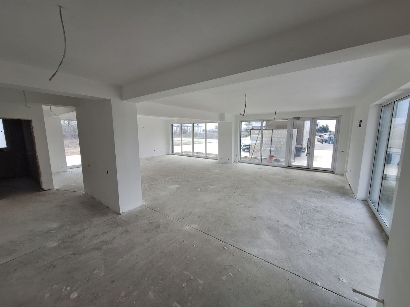 Spatiu Comercial Tunari Otopeni Bloc Nou Vanzare / Inchiriere - Poză 12