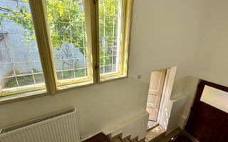 Oază de liniște cu curte în zona Blumana - Poză 14