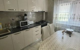 De vanzare apartament 3 camere - zona doamna Ghica - Poză 3