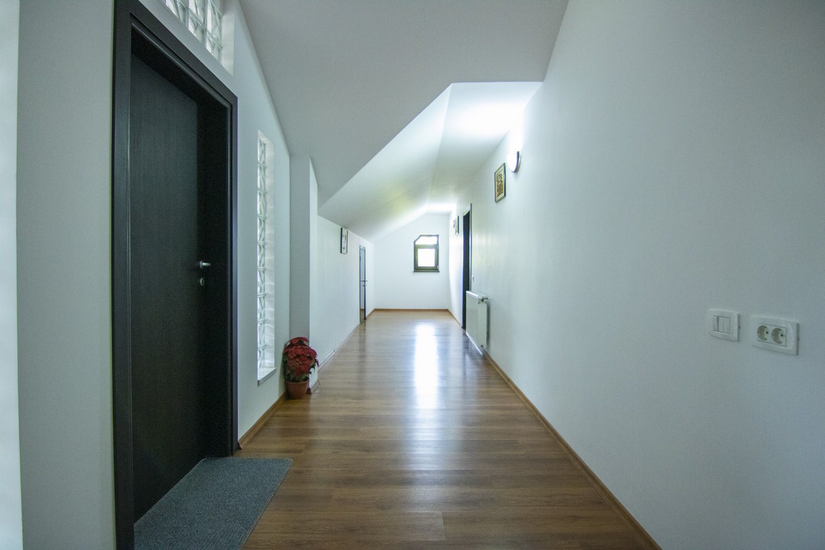 Casă / Vilă, 5 camere, teren 690 Mp., Prelungirea Ghencea - Maracineni - Poză 34
