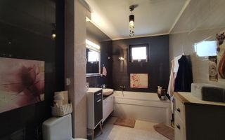 Apartament modern de vânzare | Zona Sub Cetate - Poză 6