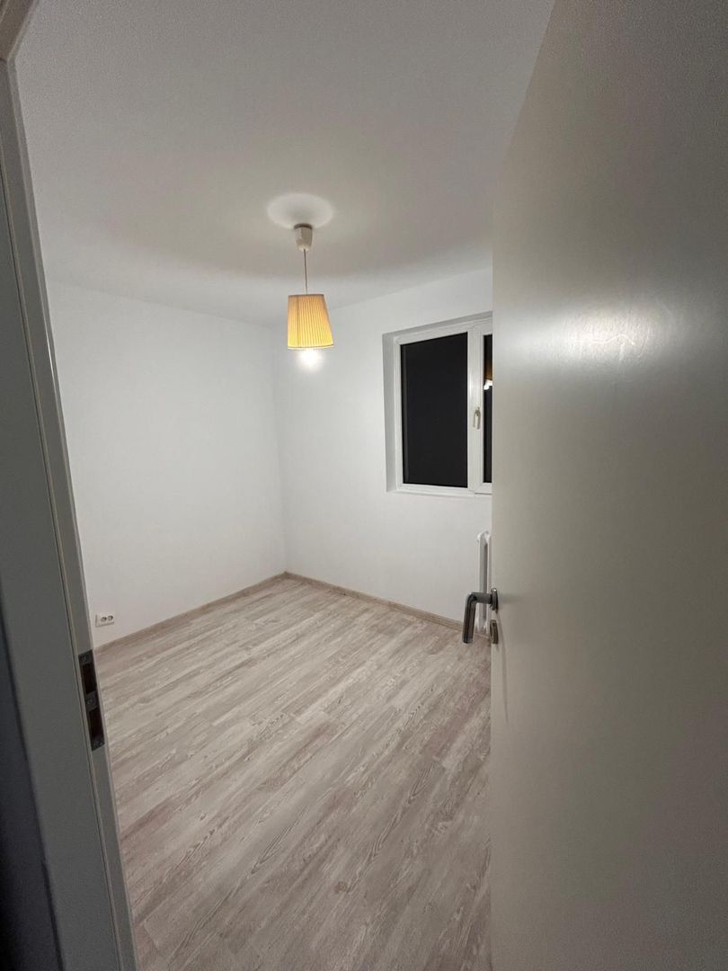 Apartament 2 camere, renovat, instalatii noi, parcare - Poză 6