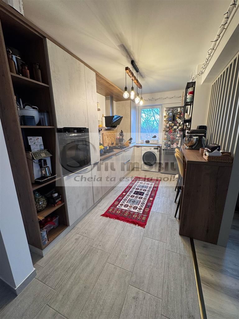 Apartament 2 cam dec loc parcare + boxa Complex Zorilor 185000 euro - Poză 5