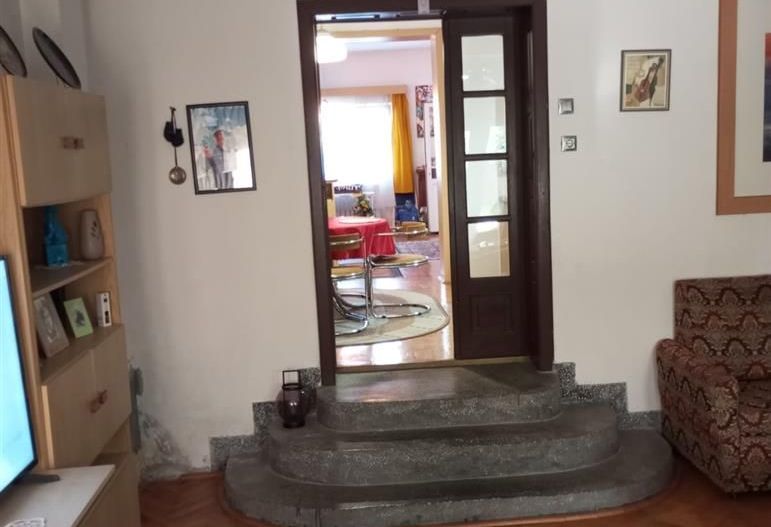 de vanzare casa mare  zona Brancoveanu suprafata utile 350 mp - Poză 26