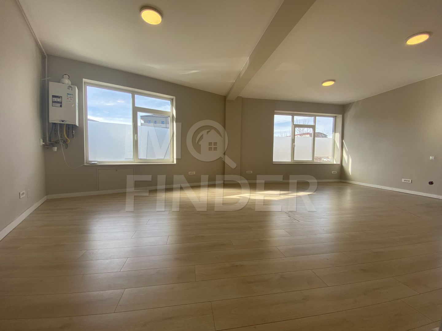 Inchiriere spatiu birou, Buna Ziua 65 mp - Poză 3