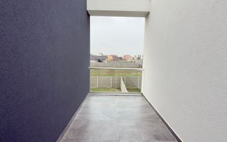 Com 0 | Duplex superb cu 5 camere despartit prin garaj | Dumbravita - Poză 7