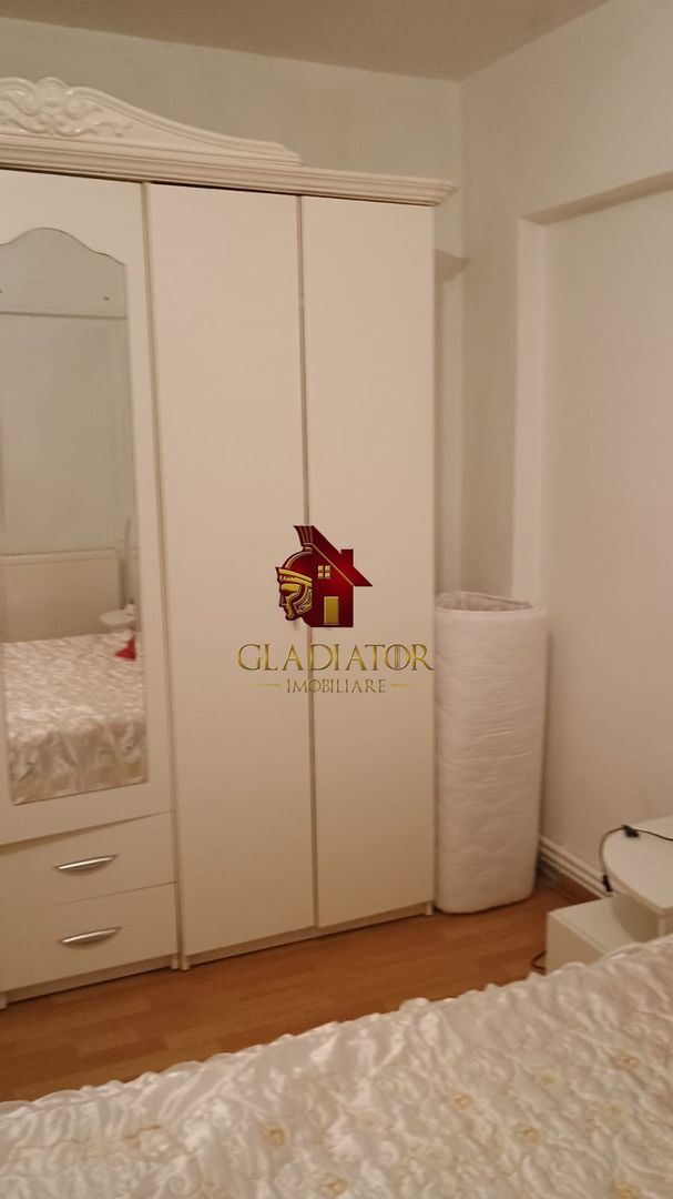 Tg Cucu - Podu de Fier, Str. Cucu Apartament 3 camere, zona centrala - Poză 7