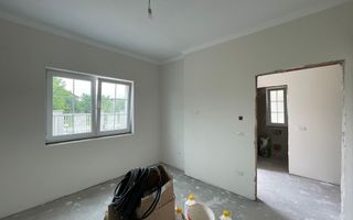 Duplex desparțit - 5 camere și 3 băi- Moșnița Nouă - Poză 7