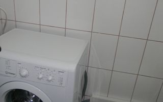 Garsonieră in Racadau,bloc de apartamente! - Poză 4