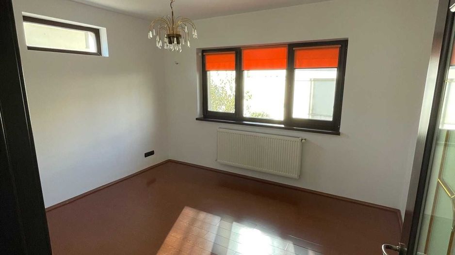 Ag BRASADAS vinde vila 8 cam curte 237mp D+P+2+M  13 Sept. - Poză 4