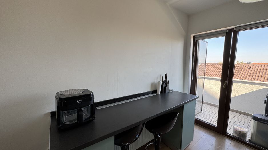 Apartament cu 2 camere in Sanpetru - Poză 7