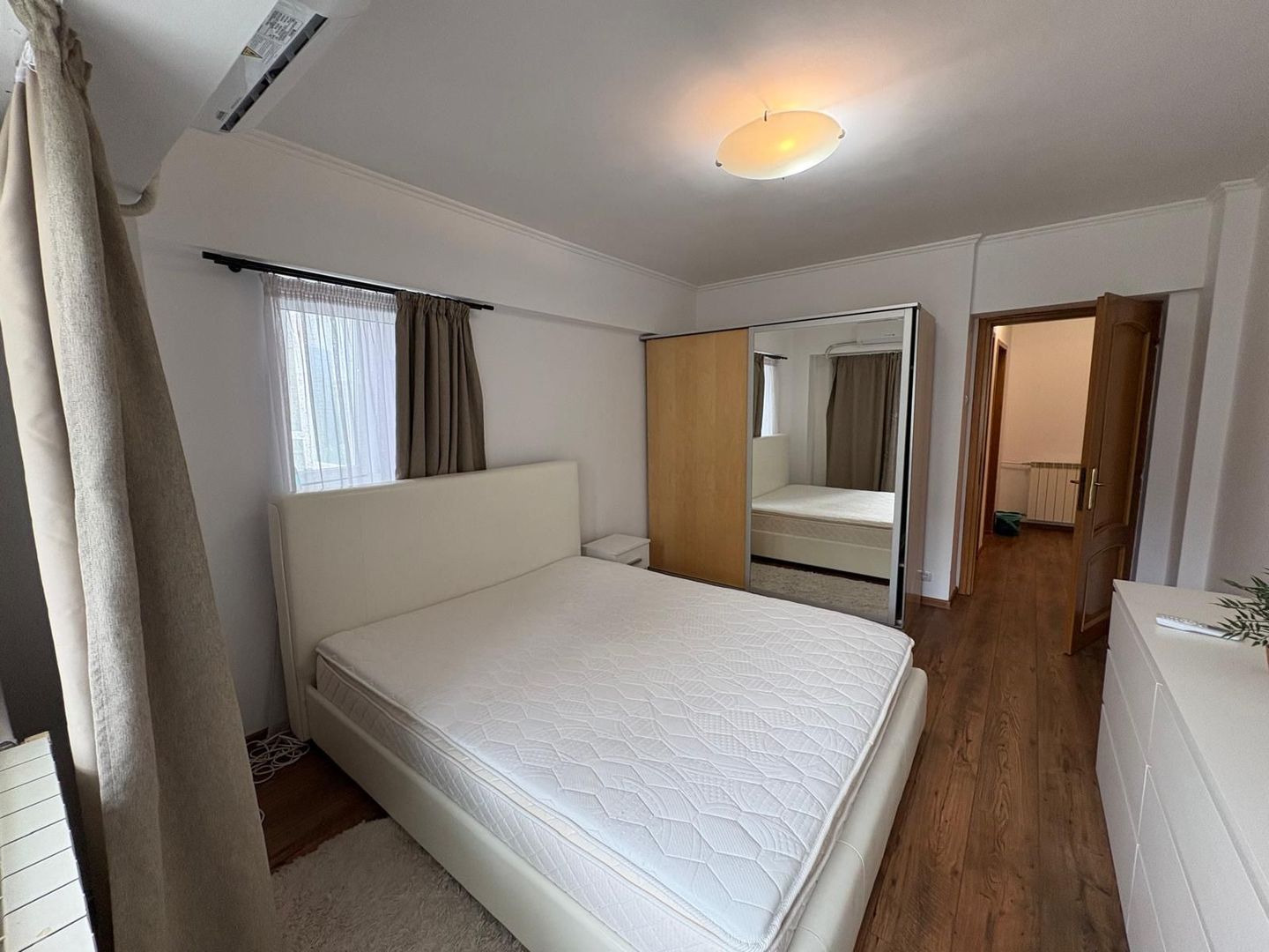 AP. 2 CAMERE- PIATA UNIRII, PET-FRIENDLY, METROU 5 MINUTE, MODERN - Poză 5