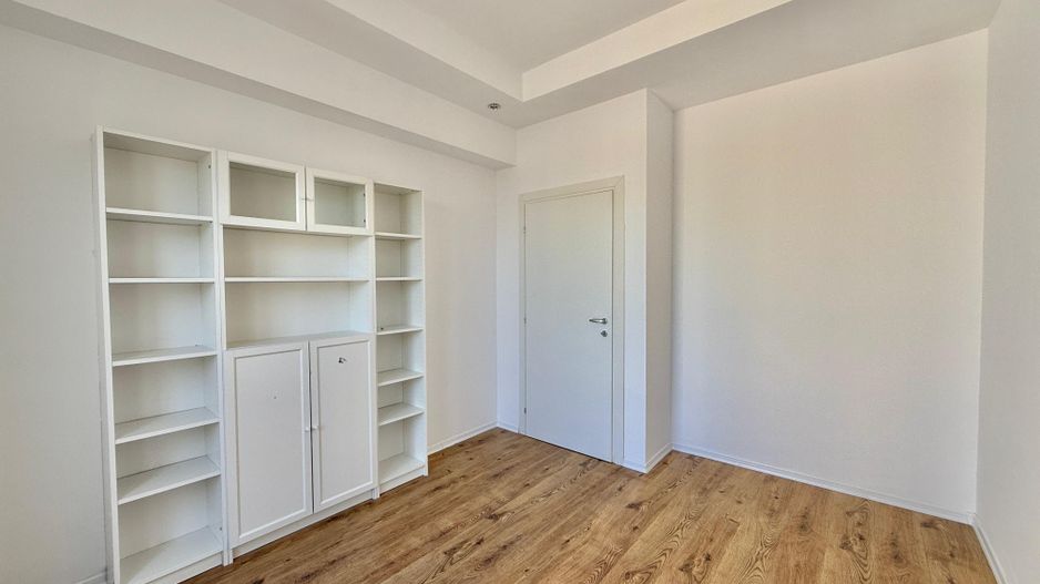 COSMOPOLIS - Apartament cu 3 camere, mobilat si utilat + 2 parcari - Poză 9