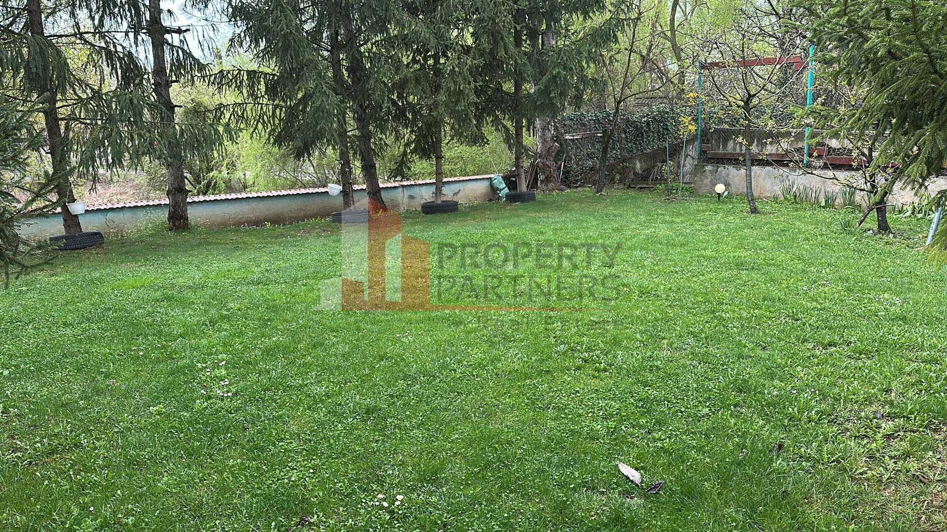 Vila cu potential zona Jolie Ville - Poză 4