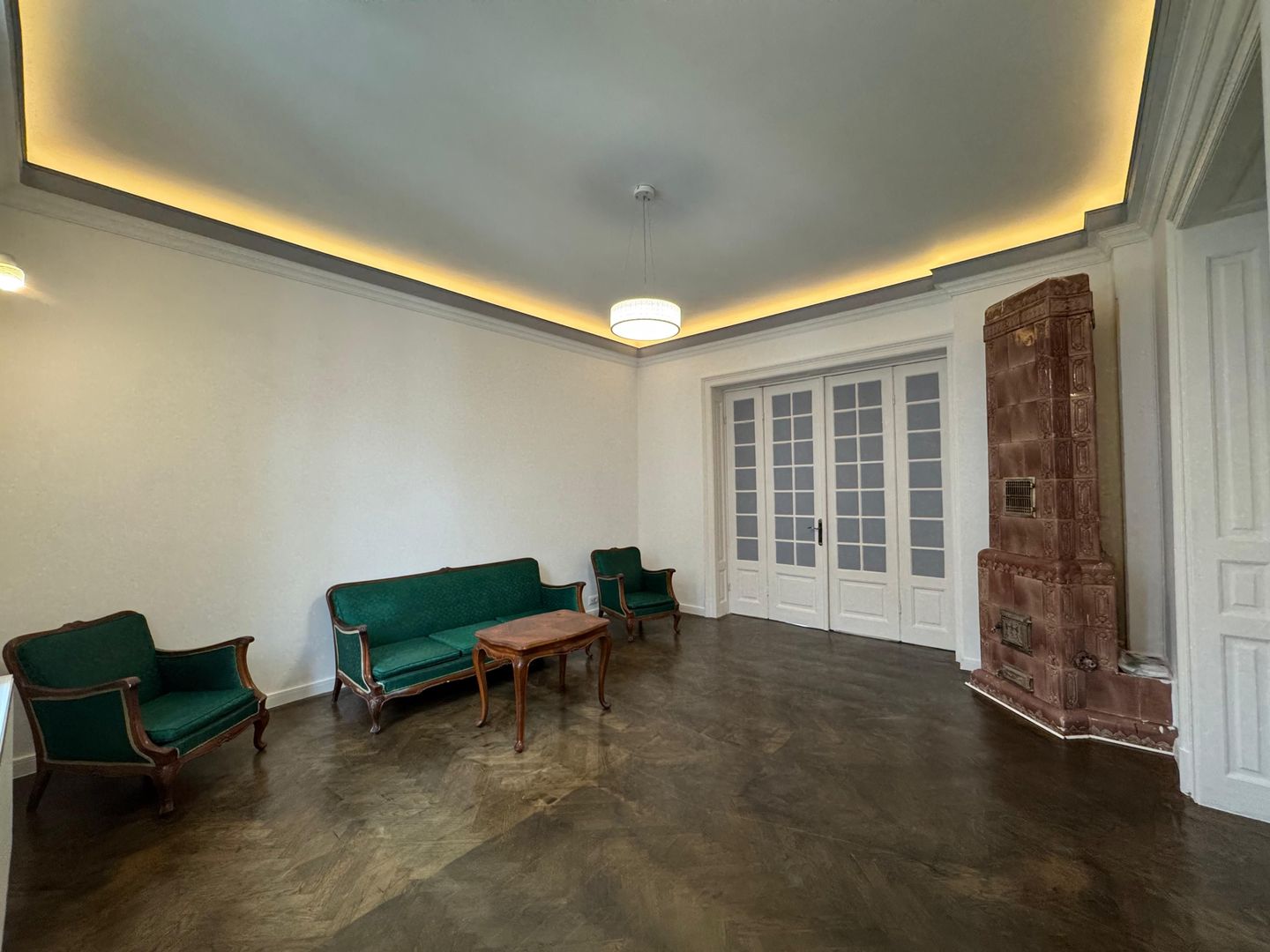 Etaj intreg, 5 camere in VILA INTERBELICA 180 mp, renovat - Poză 2