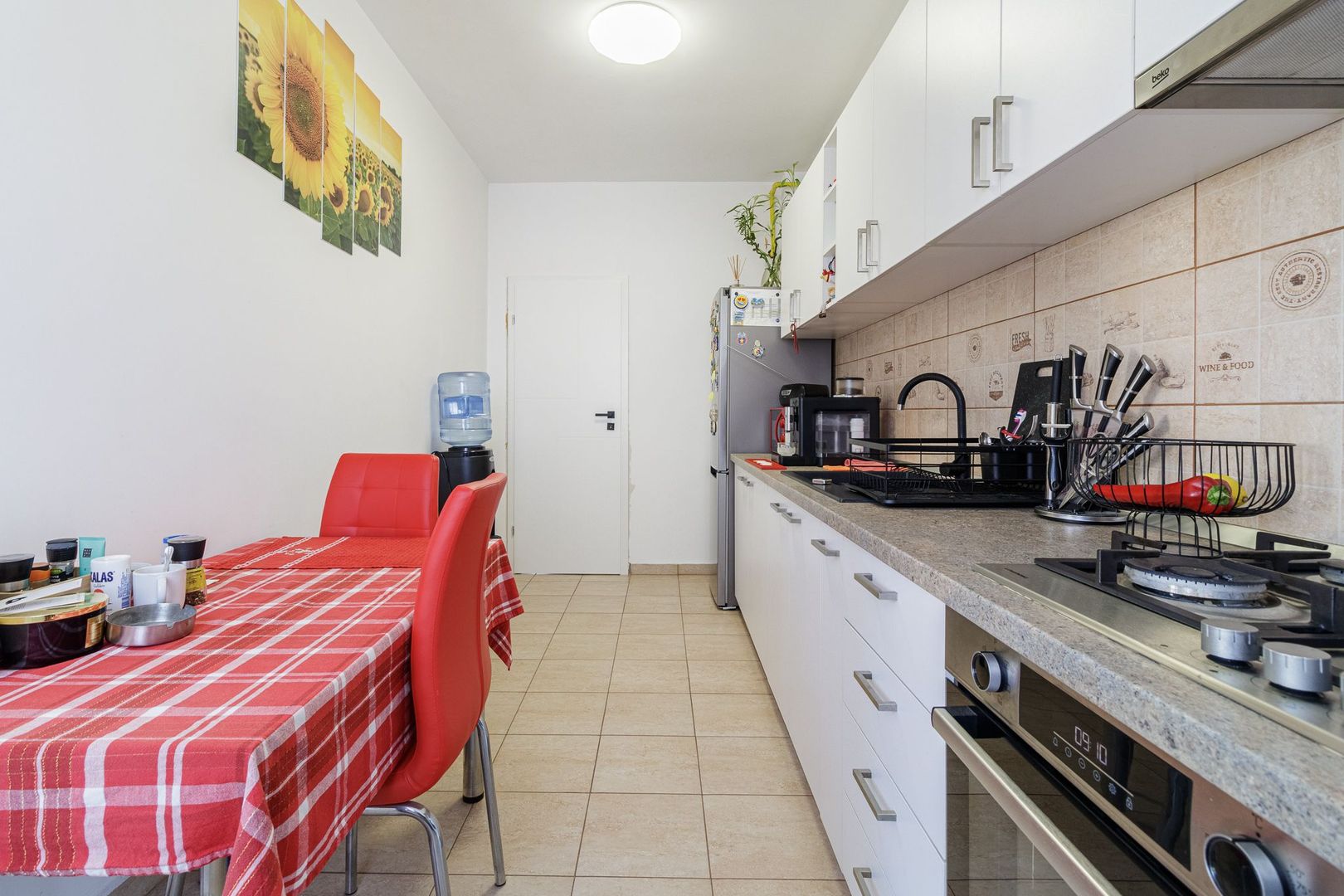 2 camere Apusului-Bacriului cu loc de parcare - Poză 3