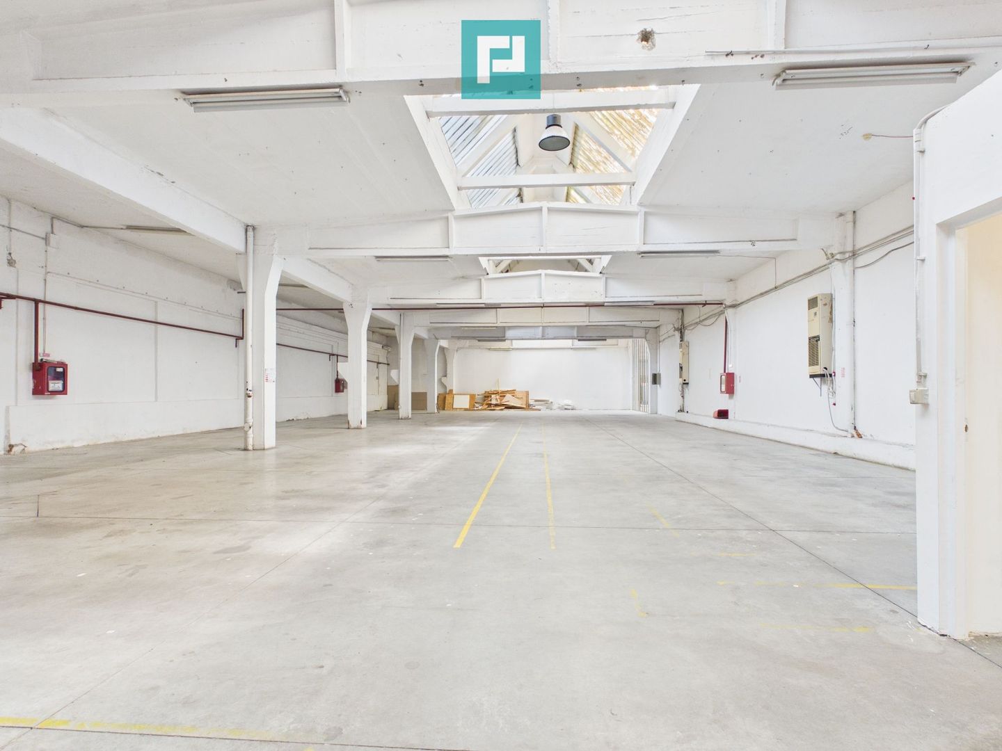 Hală cu suprafața de 675 mp în Arad - Poză 6