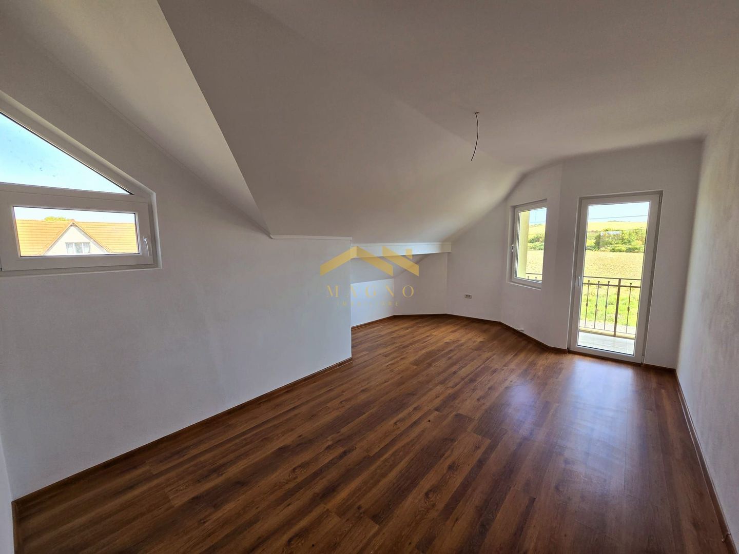 VILA P+M NOUA DE VANZARE IN LIPOVA BAI - Poză 14
