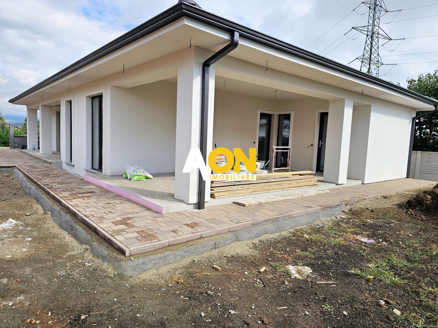 Casa 4 camere, finisaje la cheie, 500 mp teren, Micesti - Poză 2