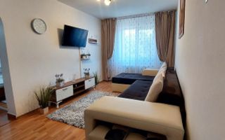 Apartament 3 camere, etaj 3, 55 mp, zona Deal Pașcani, lângă Colegiul M. Sadoveanu - Poză 1