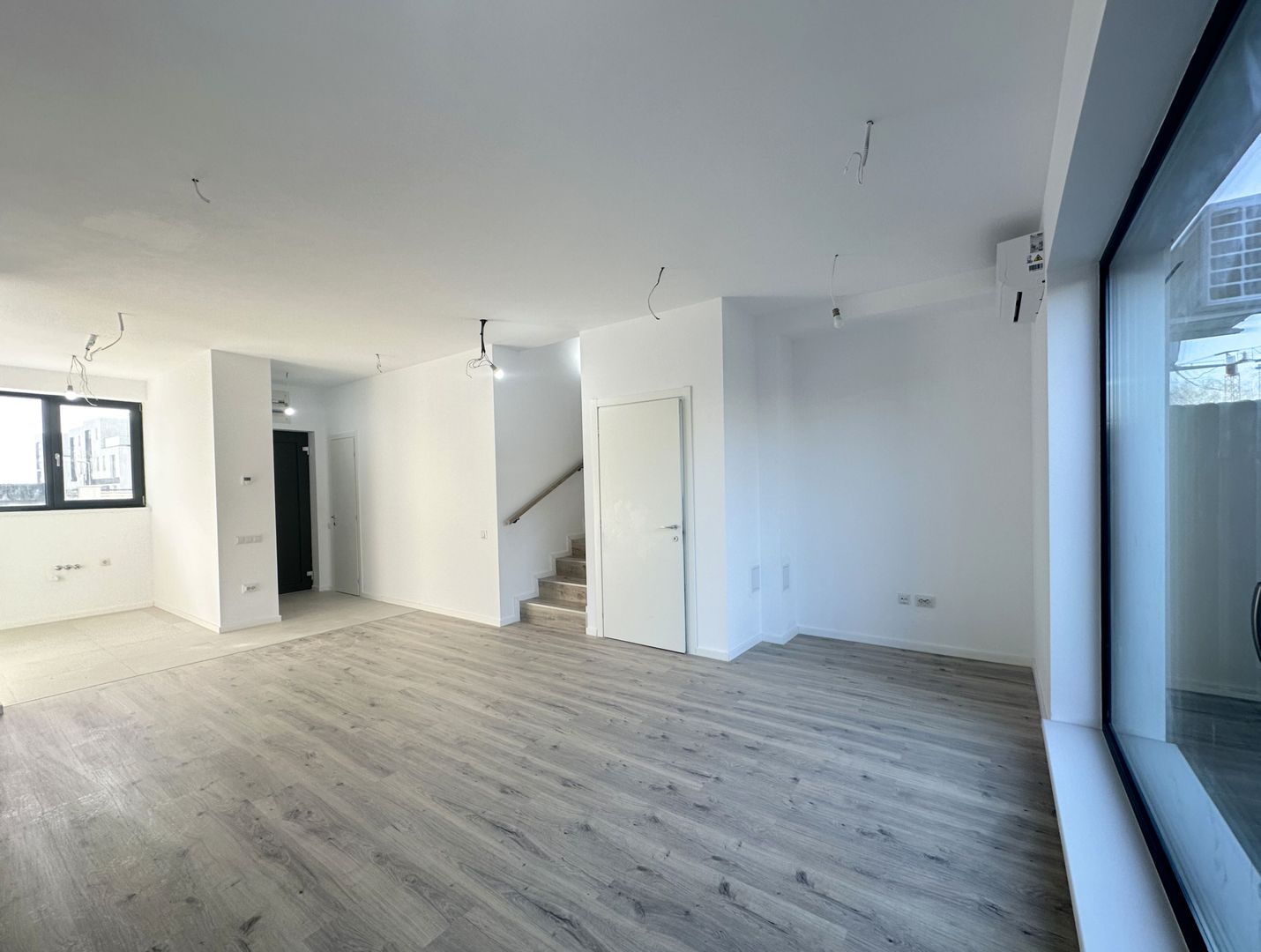 Casa ta ideală în Pipera  Liniște confort și parcare dublă - Poză 2