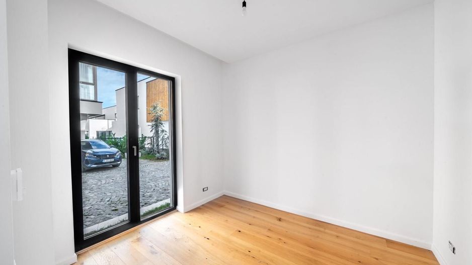 Vilă unica în Corbeanca - Liniște,natură și eleganță - Poză 10