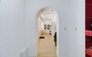 Casă individuală  pe un nivel cu 6 camere, teren generos, Giarmata - Poză 3