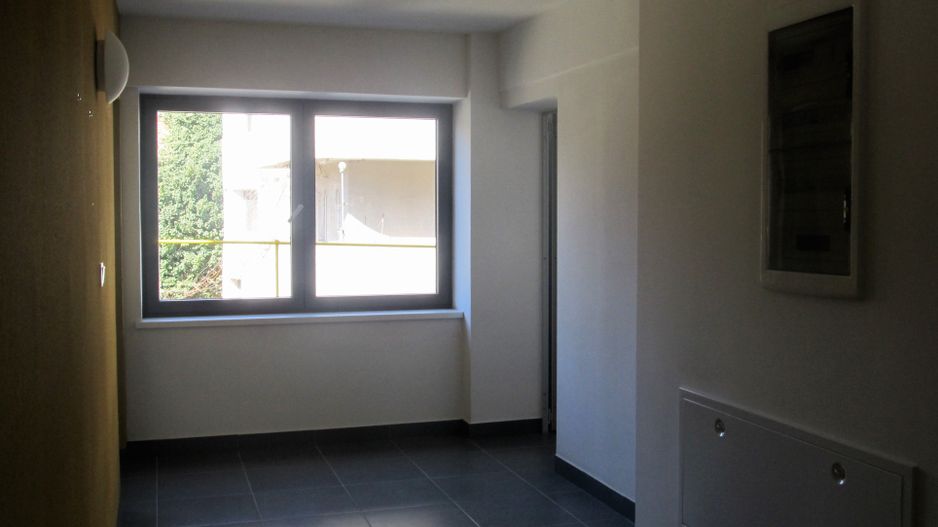 Spațiu de birouri de 552 mp de vânzare în zona Balcescu - Poză 7