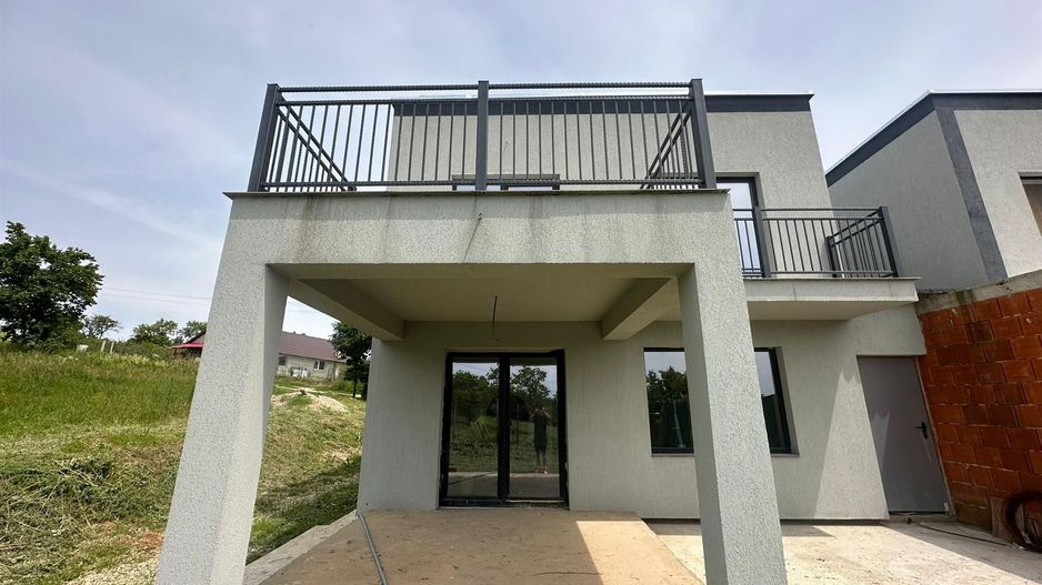 Casa 4 camere zona Dealuri - Poză 11