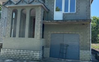 Vânzare 2 case pe un teritoriu, situată pe satul. Marandeni. - Poză 2