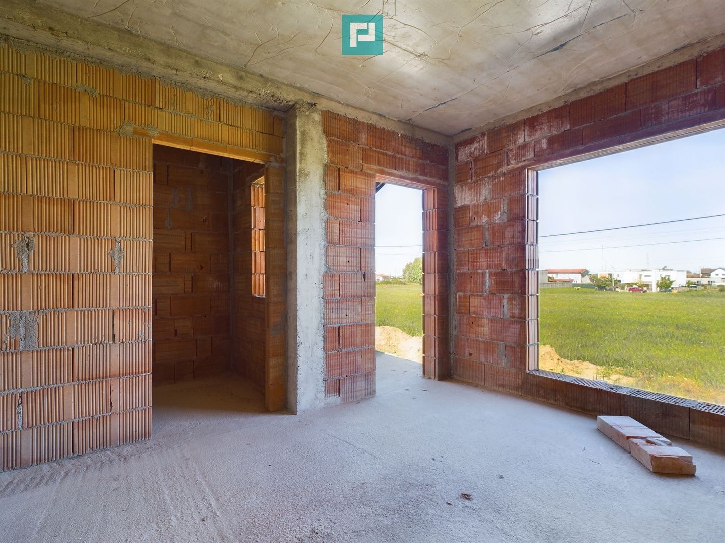 Duplex în Moșnița Nouă, în spate la Castel - Poză 17