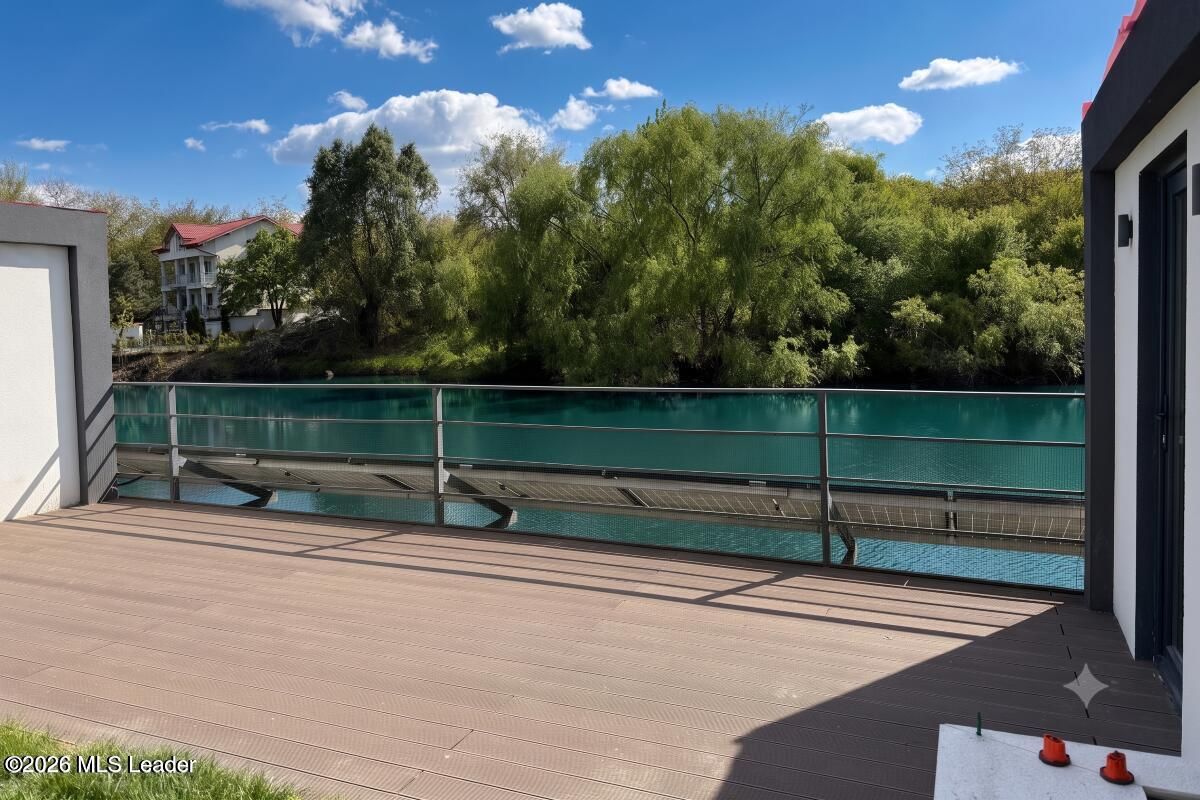 Iancu Nicolae - Vila high-end pe malul lacului, Gradina cu Ponton - Poză 57