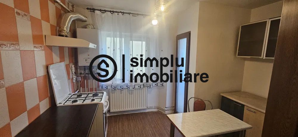3 decomandate, etaj 3/4, centrala, 1 Mai - 400 Euro - Poză 4