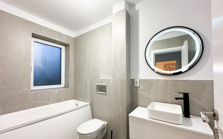 Apartament cu terasă și panoramă superbă. Ideal locuință, investitie. - Poză 6