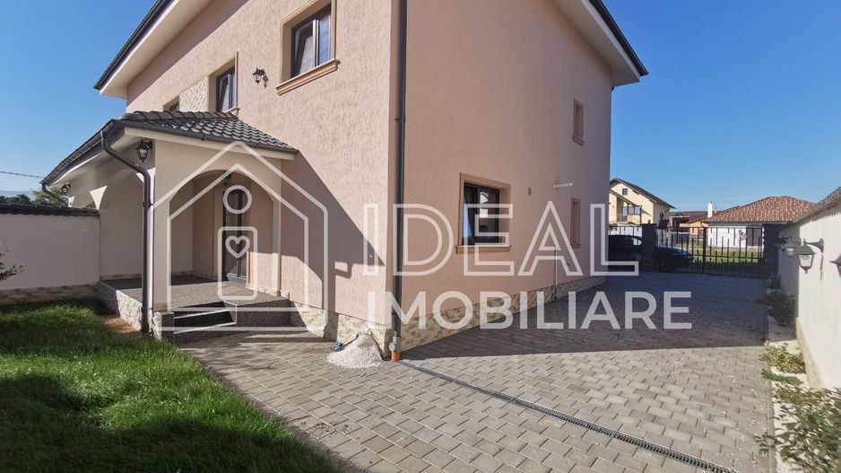 Duplex  Modern cu 6 camere, si teren de 270 mp, in Selimbar - Poză 2