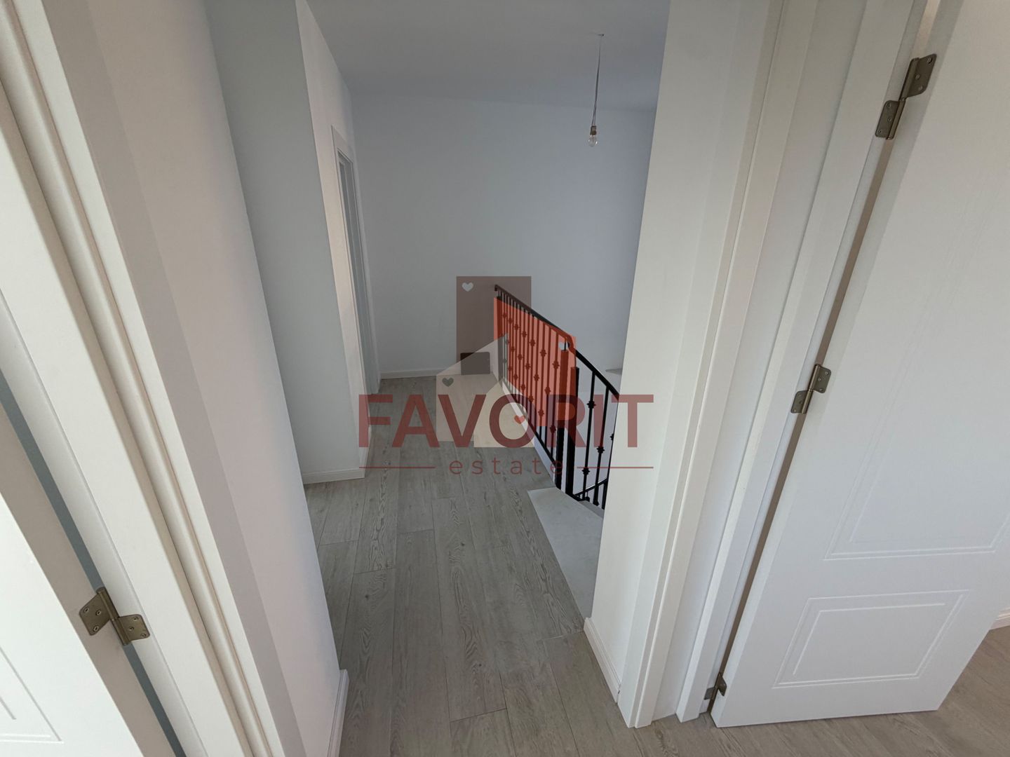 Casa individuala. 172 mp utili. Garaj. Disponibila imediat - Poză 32