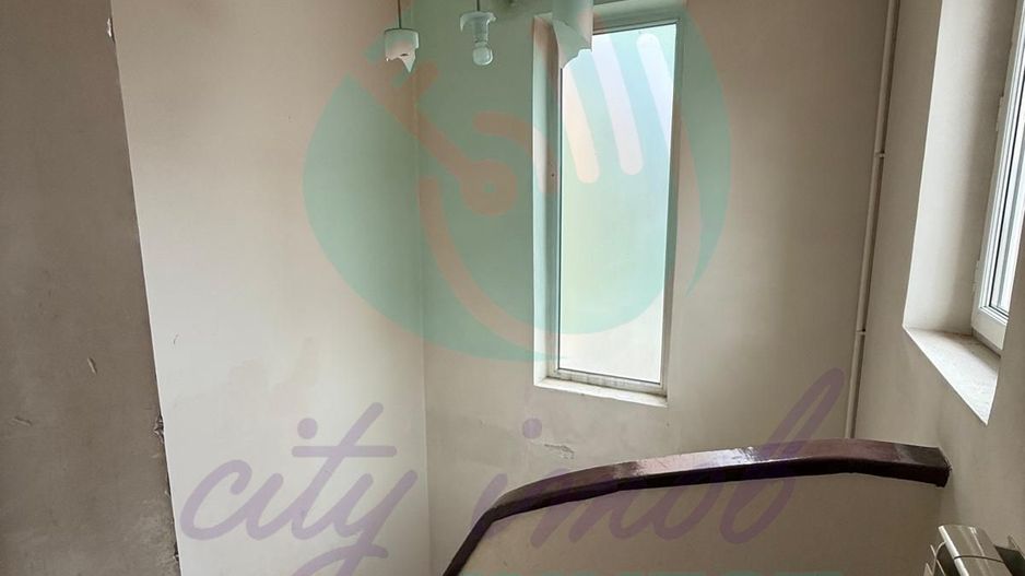 Imobil mixt renovat 184 mp | Locuință / birou / showroom | Zonă centrală Carol - Poză 11