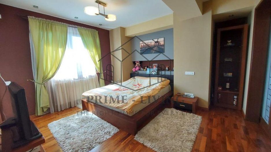 APARTAMENT CU 3 CAMERE, ULTRA-CENTRAL SI FOARTE SPATIOS LA VANZARE - Poză 7