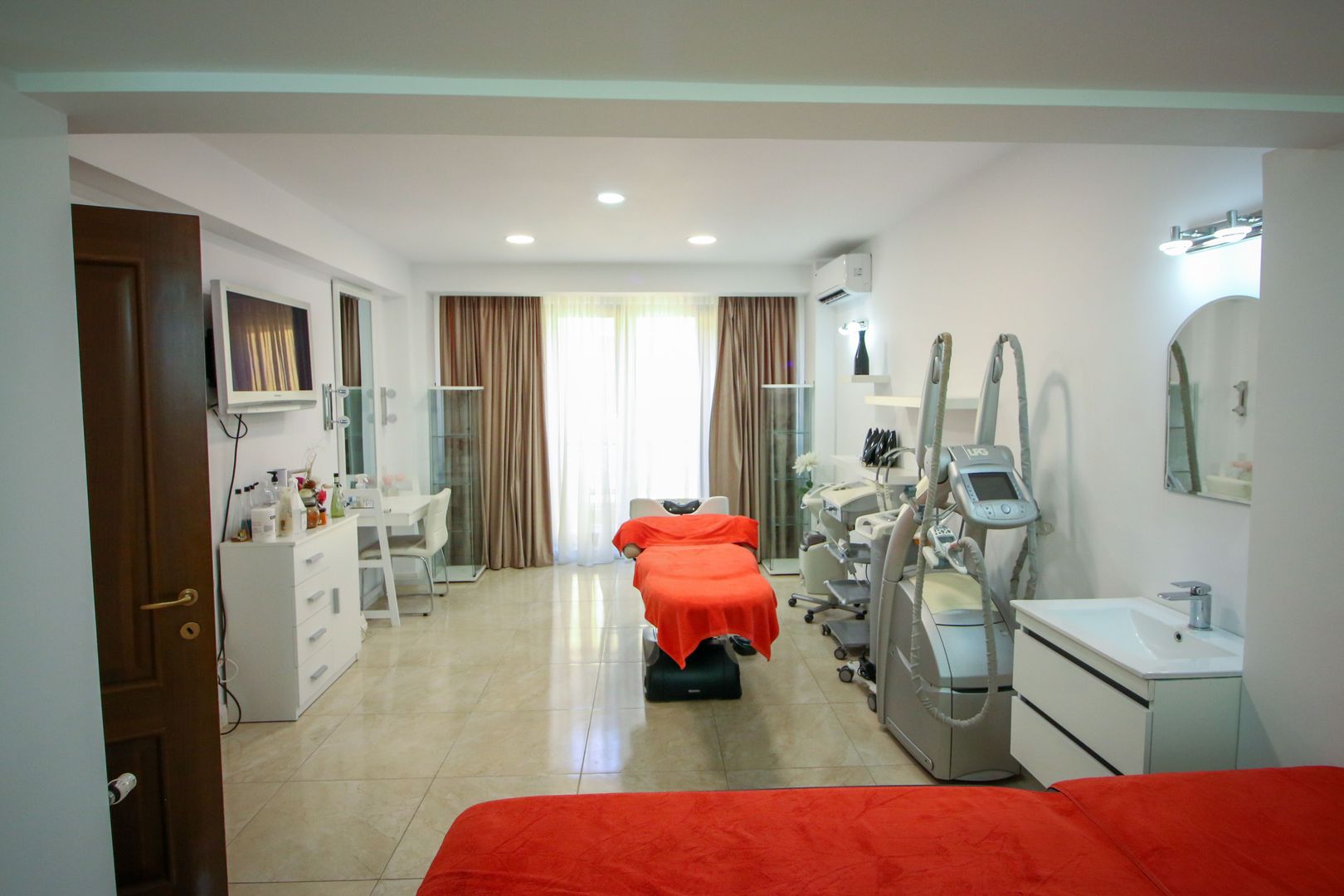 Vila 8 Camere Piata Dorobanti - Poză 12