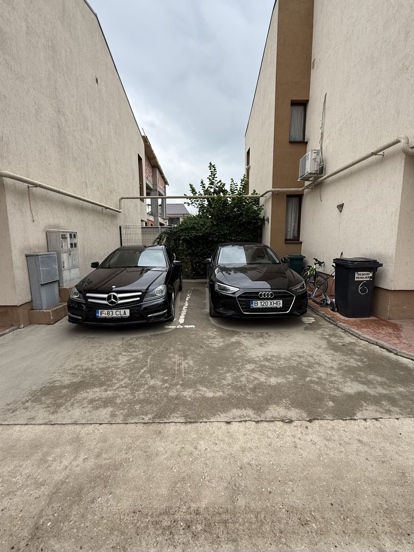 Casă înșiruită complet mobilată + curte+ 2 parcari în complex inchis! - Poză 30