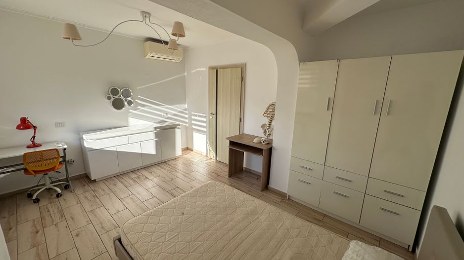 Apartment 4 camere Piata Unirii aproape de Medicina - Poză 16