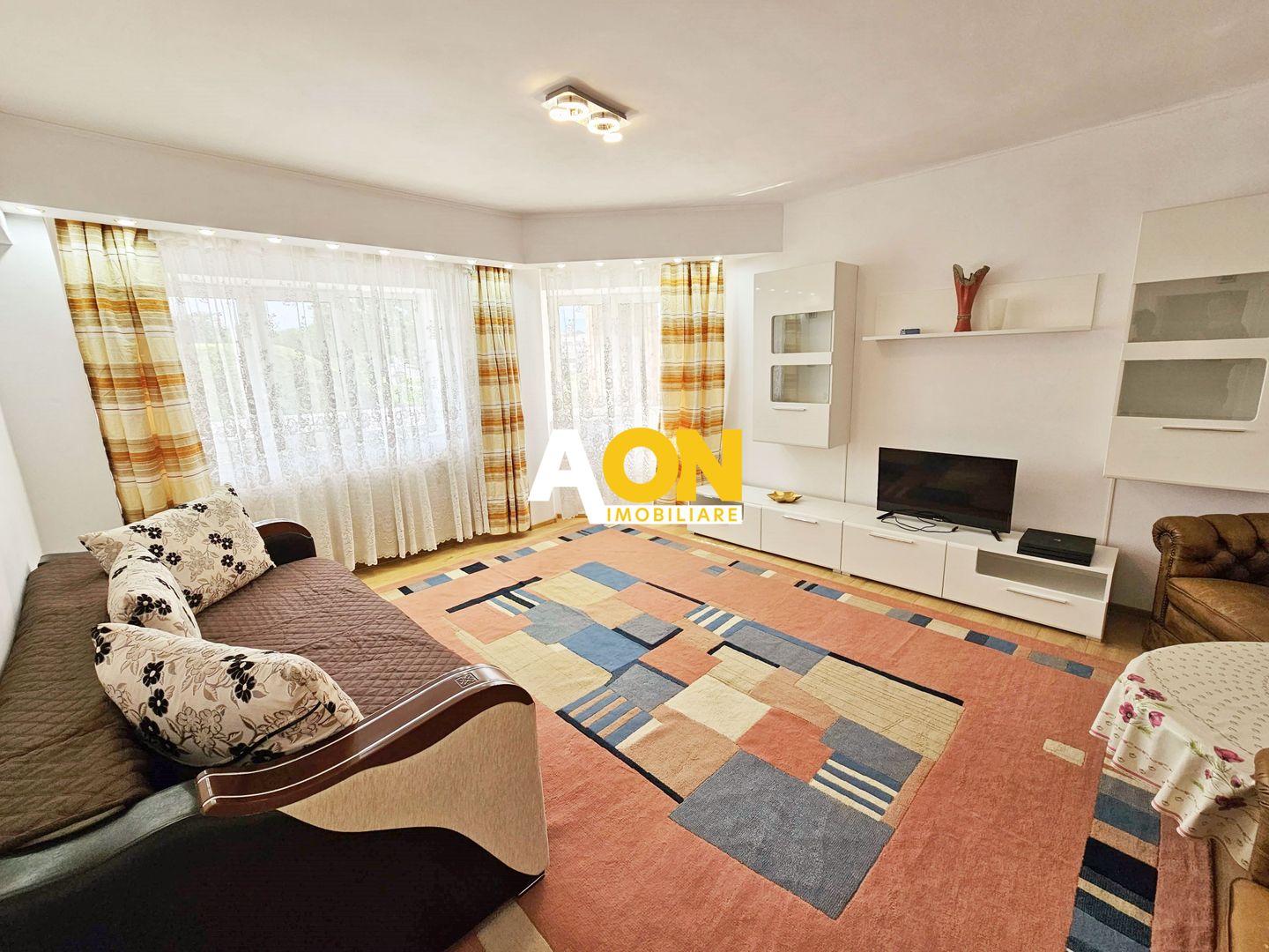 Apartament 2 camere, 60 mp utili, etaj 3, zona ultracentrala - Poză 2