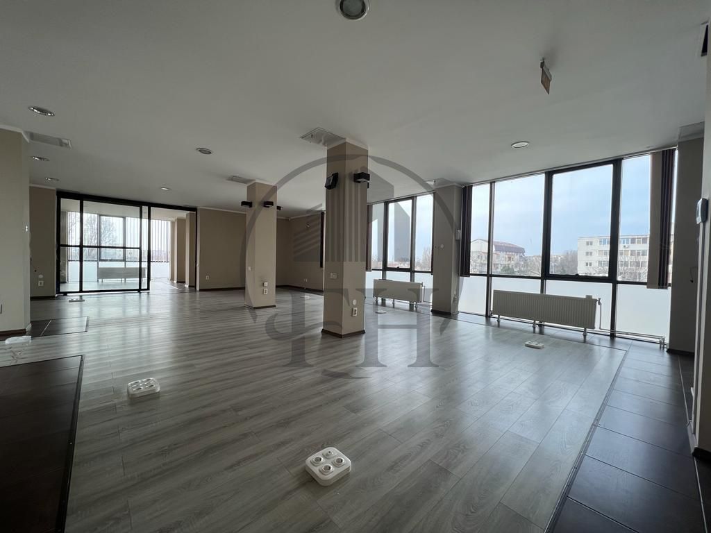 RENTED / INCHIRIAT Spațiu comercial de 240mp de închiriat în zona Faleza Nord - Poză 2