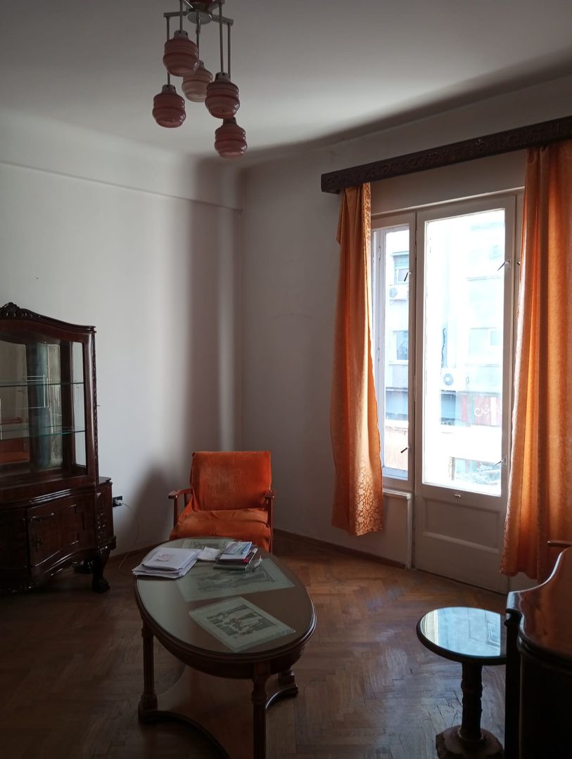 Apartament de vânzare – Strada Batiștei, 89 mp. - Poză 2