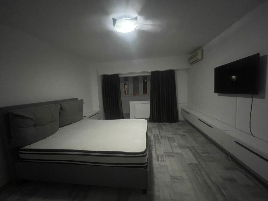 Garsonieră 42 mp, renovată, modernă, etaj 3/8, pet friendly, Vitan - Poză 1