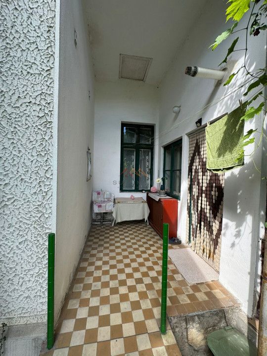 Apartament 3 camere in casa, central, terasa, garaj, gradina, Campina - Poză 9