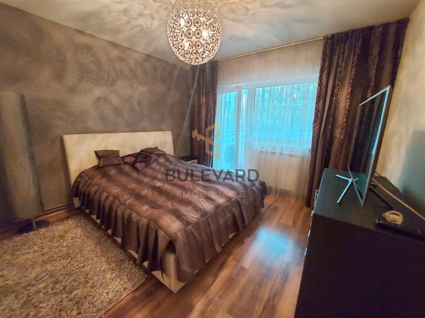 Apartament cu 4 camere decomandate B-dul 21 Decembrie 1989! - Poză 8