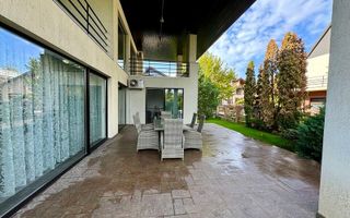 Vila lux de vanzare in cel mai dorit complex din Erou Iancu Nicolae-locatie rara - Poză 34